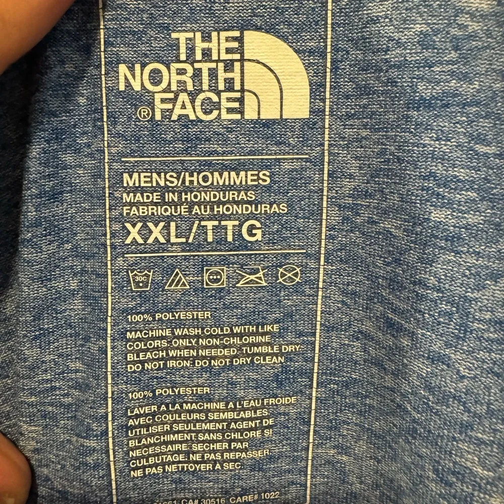 North Face Adventure Tshirt, Blue with Bright Red/Orange Logo, Men’s XXL, EUC‎